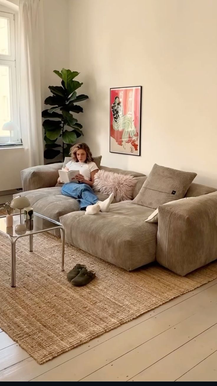 VELUTO NEST